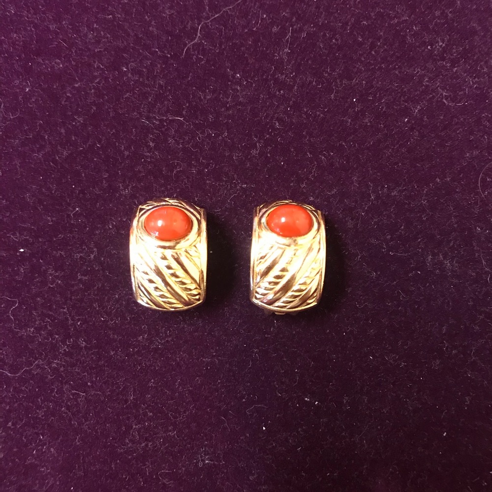 Vintage Clip On Earrings